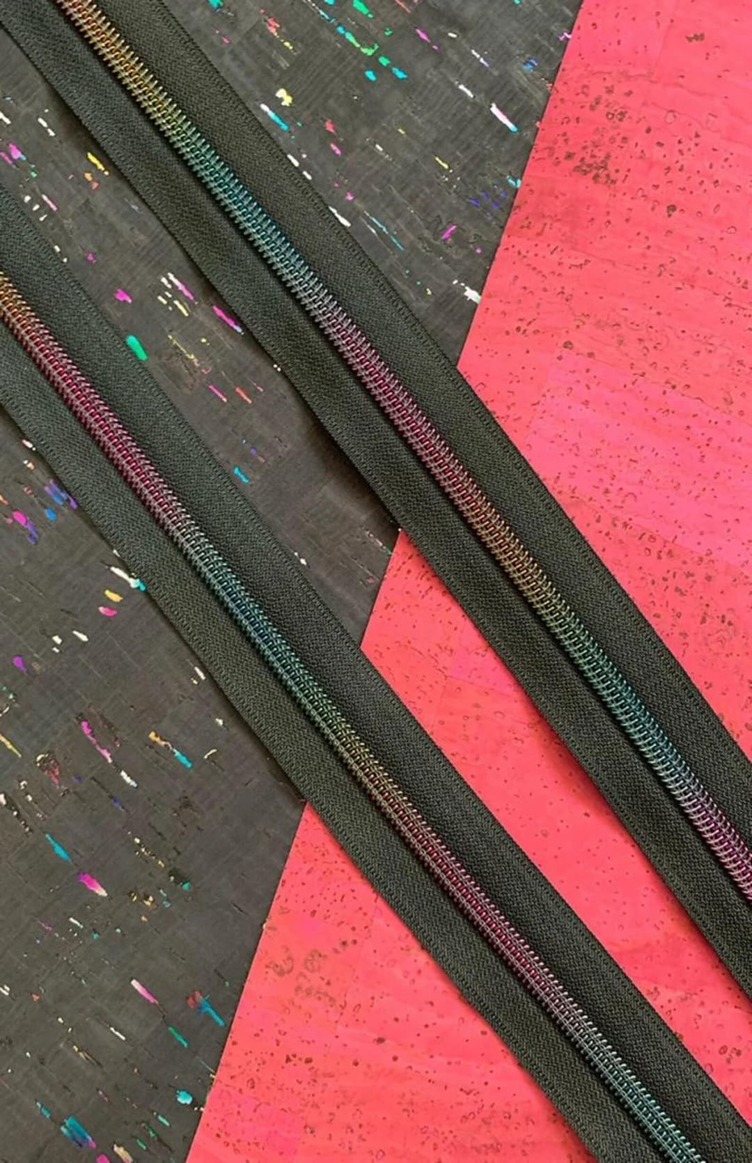Sassafras Lane Designs Zipper Tape Black with Rainbow Teeth