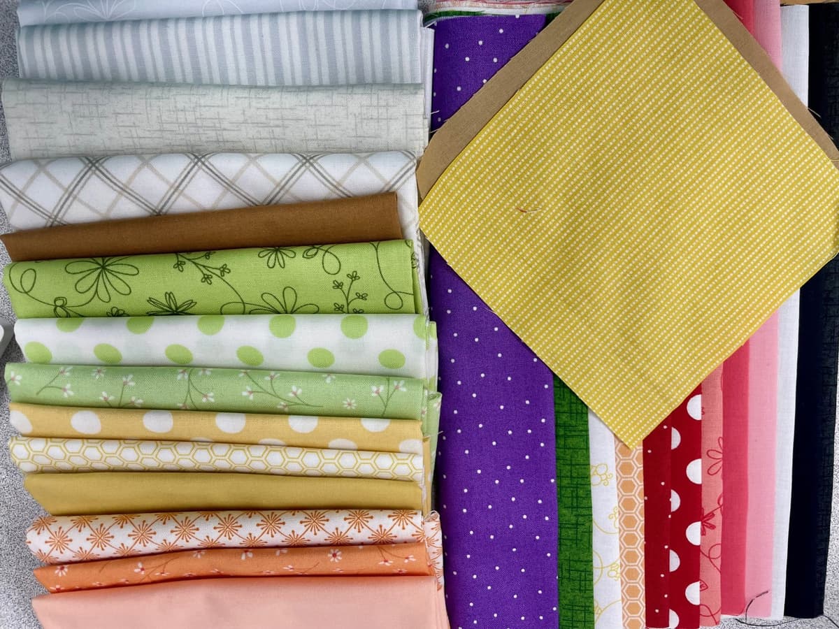 Kimberbell 2025 Wallflower Mystery Quilt Fabric Kit — image 3