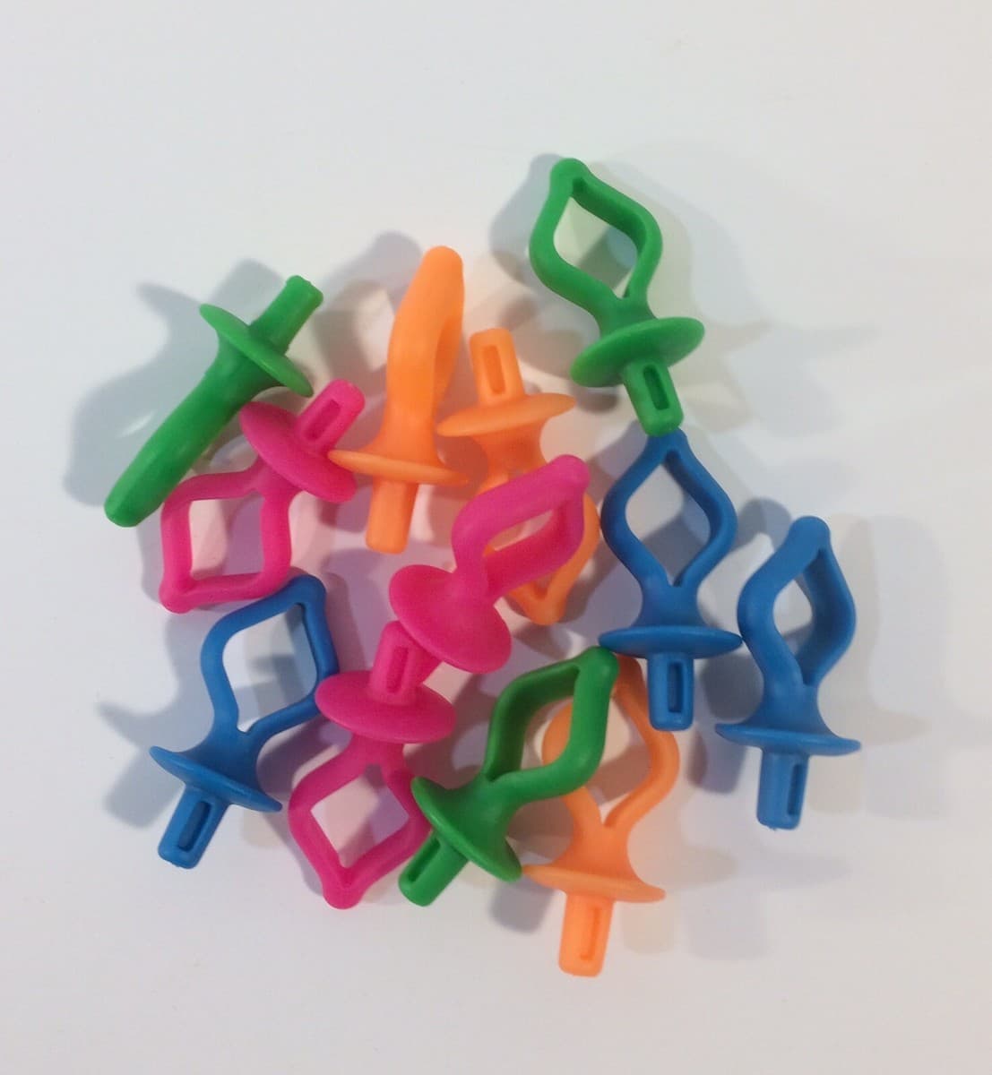 Bobbini Bobbin Holder - 12 Pack — image 7