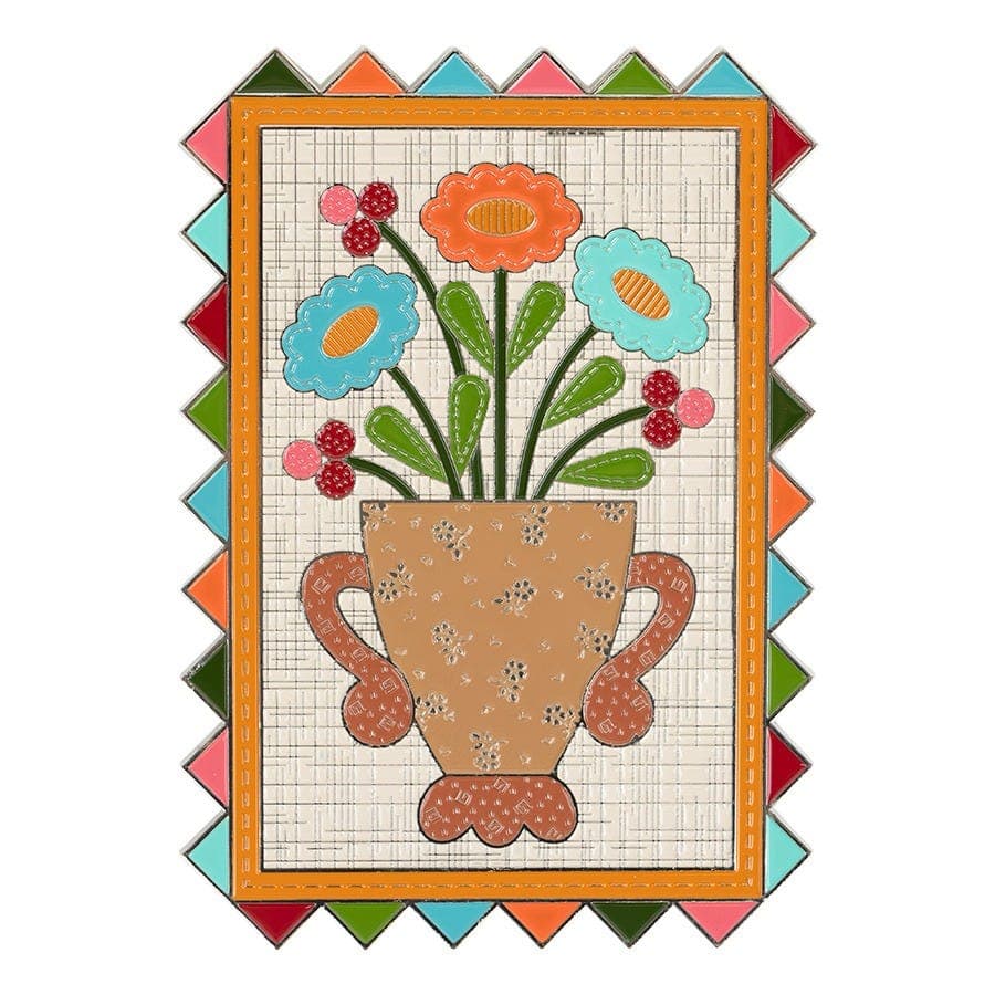 Lori Holt Baked with Love Scissor Minder — image 1