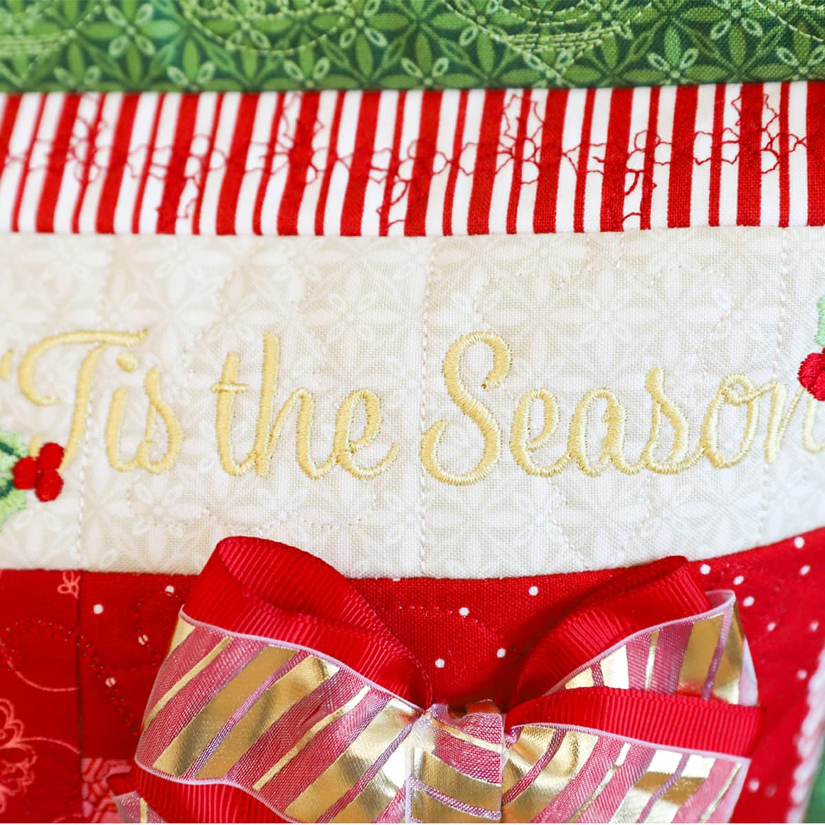 Season of Joy 22" Pillow Fabric Kit — image 4