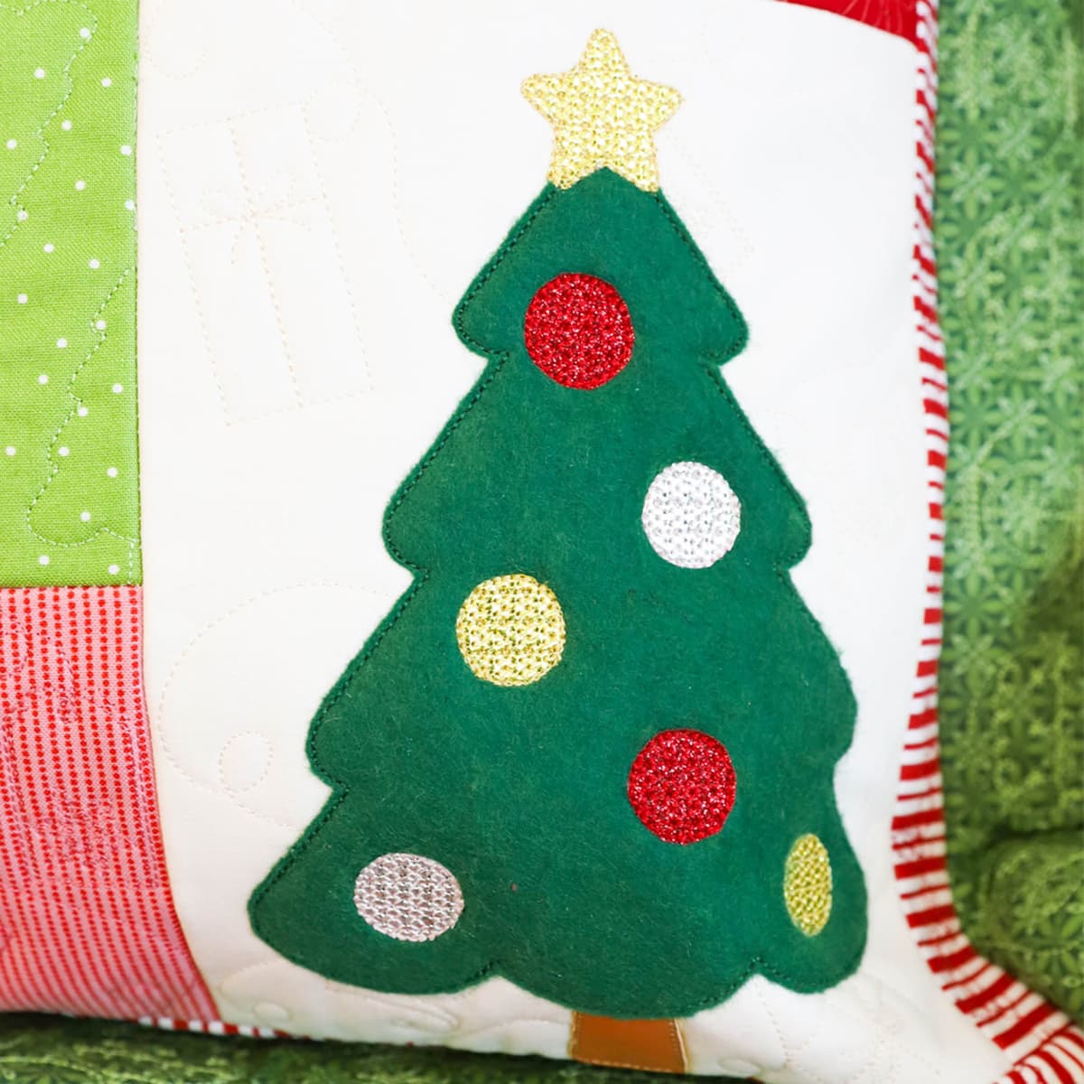Season of Joy 22" Pillow Fabric Kit — image 5