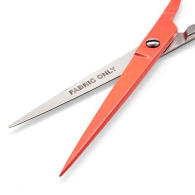 Tula Pink Cyber Coral 6" Straight Scissors — image 4