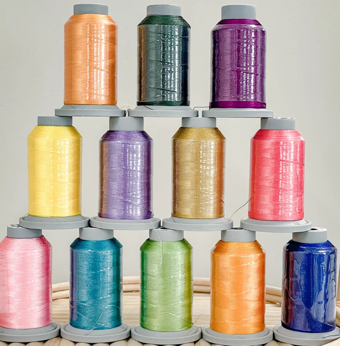 Glide Mini Quilts Jan-June Thread Kit