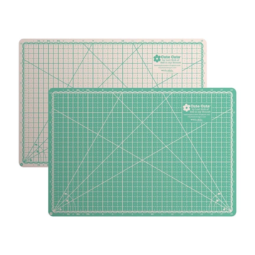 Lori Holt Cute Cuts Cutting Mat 12″ × 18″