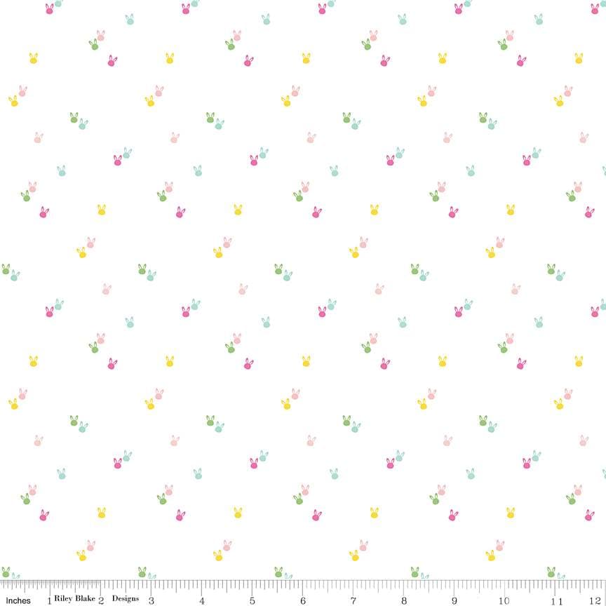 Riley Blake Seasonal Basics Bunnies — White